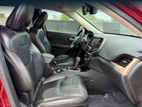 Used 2016 Jeep Cherokee Limited FWD image 18