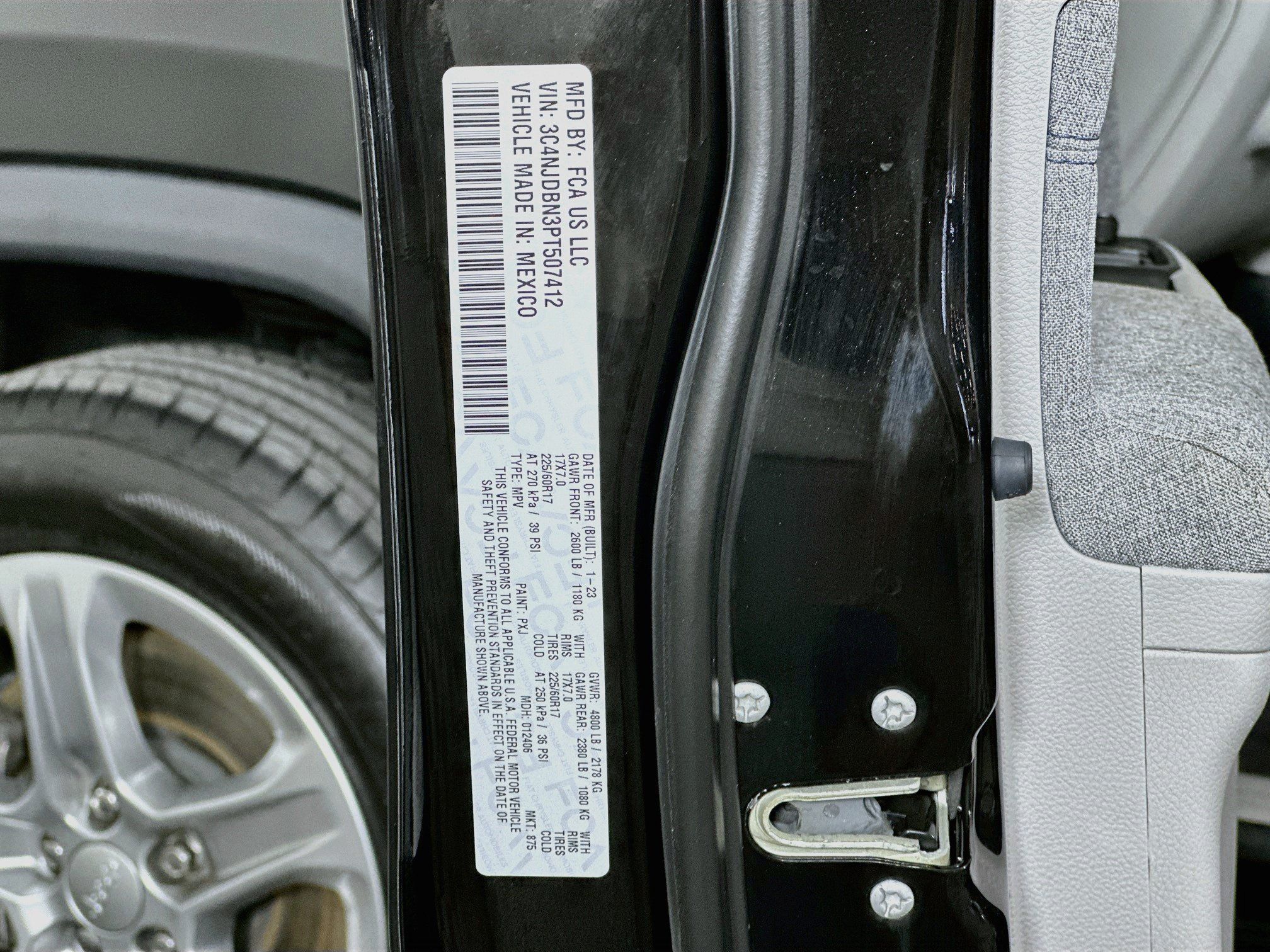 Used 2023 Jeep Compass Latitude AWD/4WD image 12