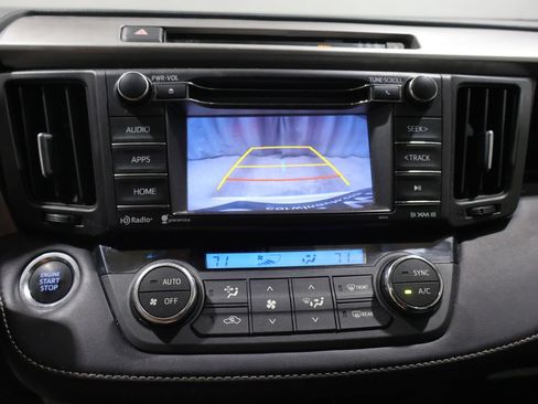 Used 2017 Toyota RAV4 XLE AWD/4WD image 26