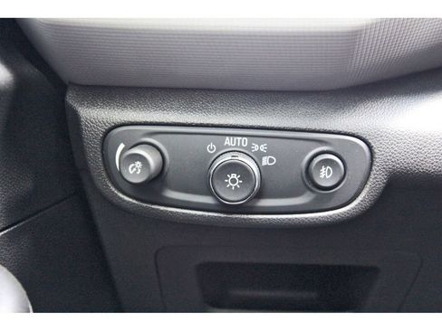 Used 2021 Chevrolet TrailBlazer LT w/ Convenience Package image 17