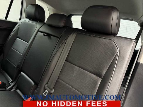 Used 2018 Volkswagen Tiguan SE FWD image 15