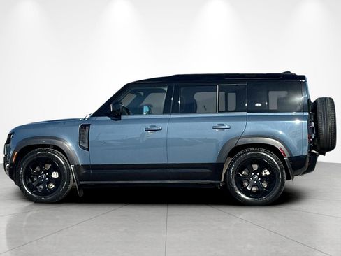 Used 2023 Land Rover Defender 110 X-Dynamic SE image 3