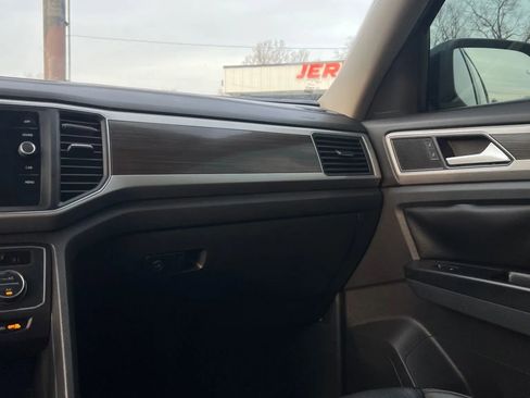 Used 2019 Volkswagen Atlas SE image 23