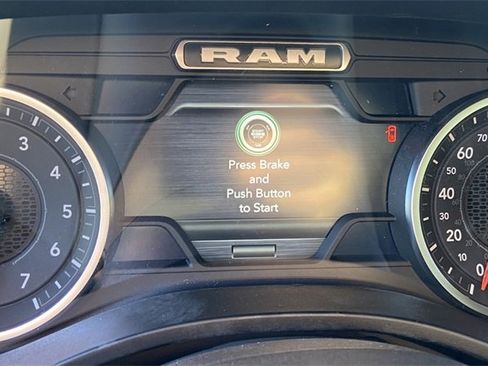 New 2026 RAM 1500 4x4 Crew Cab image 18