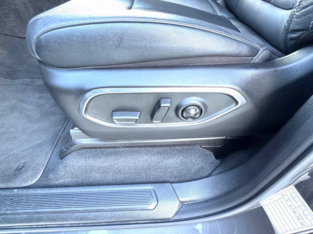 Used 2025 Jeep Wagoneer Series II AWD/4WD image 45