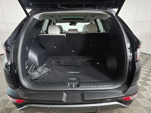 Certified 2023 Hyundai Tucson Limited FWD image 28