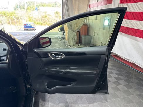 Used 2018 Nissan Sentra SV FWD image 20