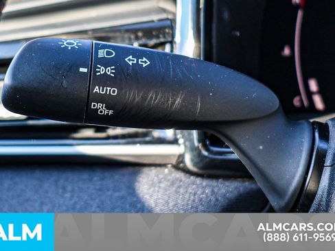 Used 2025 Toyota Camry LE image 29