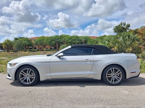 Used 2016 Ford Mustang Premium RWD image 1
