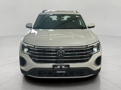 Used 2026 Volkswagen Atlas SE AWD/4WD image 2