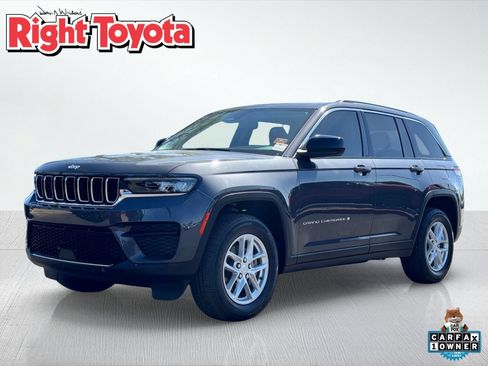 Used 2024 Jeep Grand Cherokee Laredo X RWD image 1