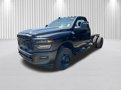 New 2026 RAM 3500 Tradesman AWD/4WD image 8