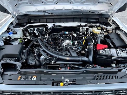 New 2025 Ford Bronco Badlands image 12