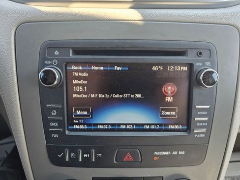 Used 2015 Chevrolet Traverse LS FWD image 19