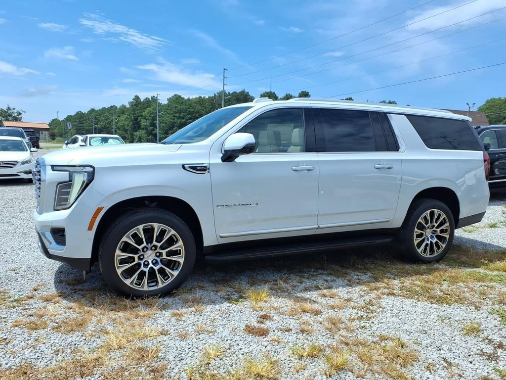 New 2026 GMC Yukon XL Denali w/ Advanced Technology Package AWD/4WD image 4