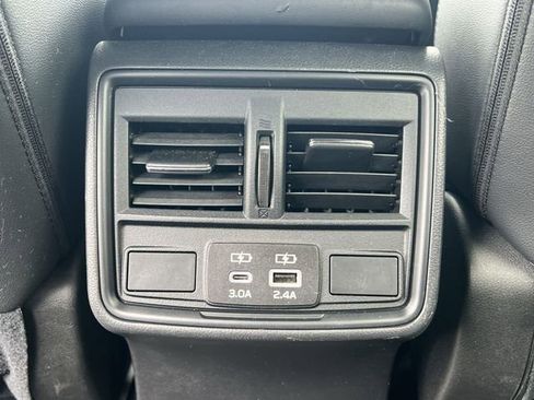 Certified 2025 Subaru Forester Premium AWD/4WD image 22
