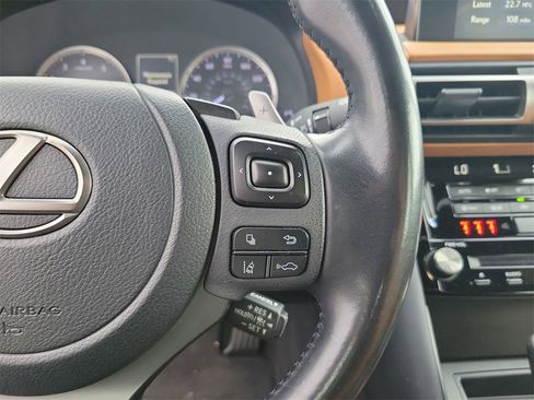 Used 2022 Lexus IS 300 image 18