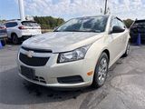 Used 2014 Chevrolet Cruze LS image 5
