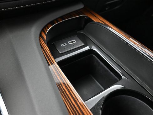 Used 2023 Cadillac Escalade Luxury image 26