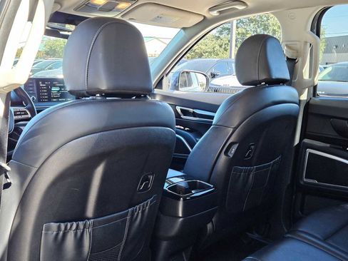 Used 2021 Kia Telluride LX image 20