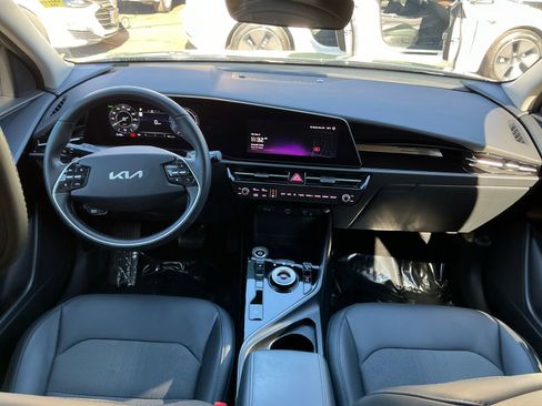 Used 2023 Kia Niro Wind image 18
