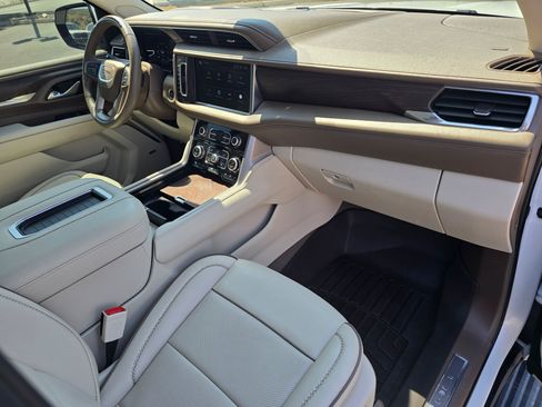 Used 2024 GMC Yukon Denali w/ Denali Reserve Package AWD/4WD image 15