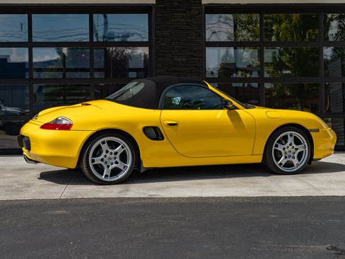 Used 1998 Porsche Boxster RWD image 9