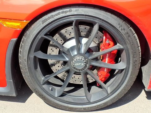 Used 2018 Porsche 911 GT3 image 9