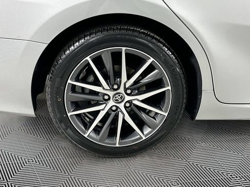 Used 2022 Toyota Camry XLE FWD image 30