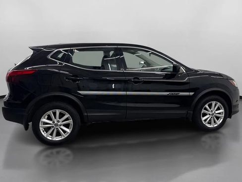 Used 2019 Nissan Rogue Sport S w/ Appearance Package AWD/4WD image 11