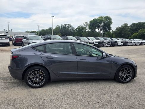 Used 2023 Tesla Model 3 Standard Range RWD image 7