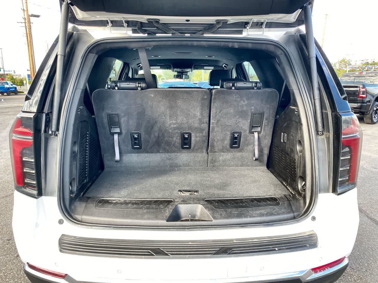 Used 2025 Chevrolet Tahoe LT AWD/4WD image 23