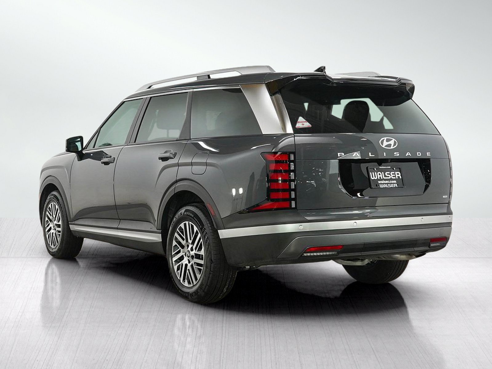 Used 2026 Hyundai Palisade SEL AWD/4WD image 3