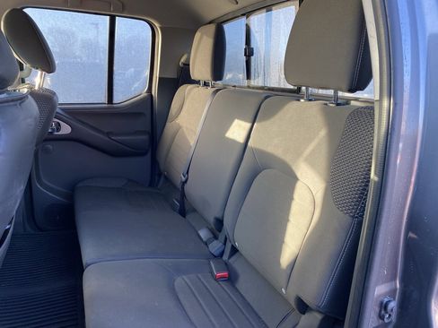Used 2019 Nissan Frontier PRO-4X image 21