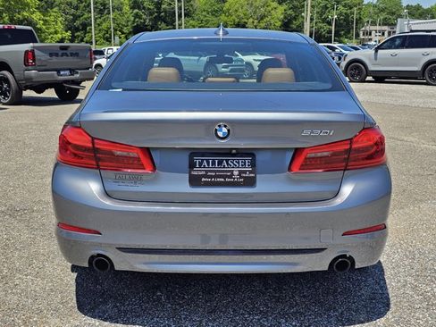 Used 2020 BMW 530i w/ Premium Package RWD image 10
