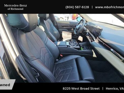 Used 2024 BMW 530i xDrive w/ Convenience Package image 6