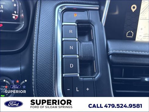 Used 2023 GMC Yukon SLT AWD/4WD image 35