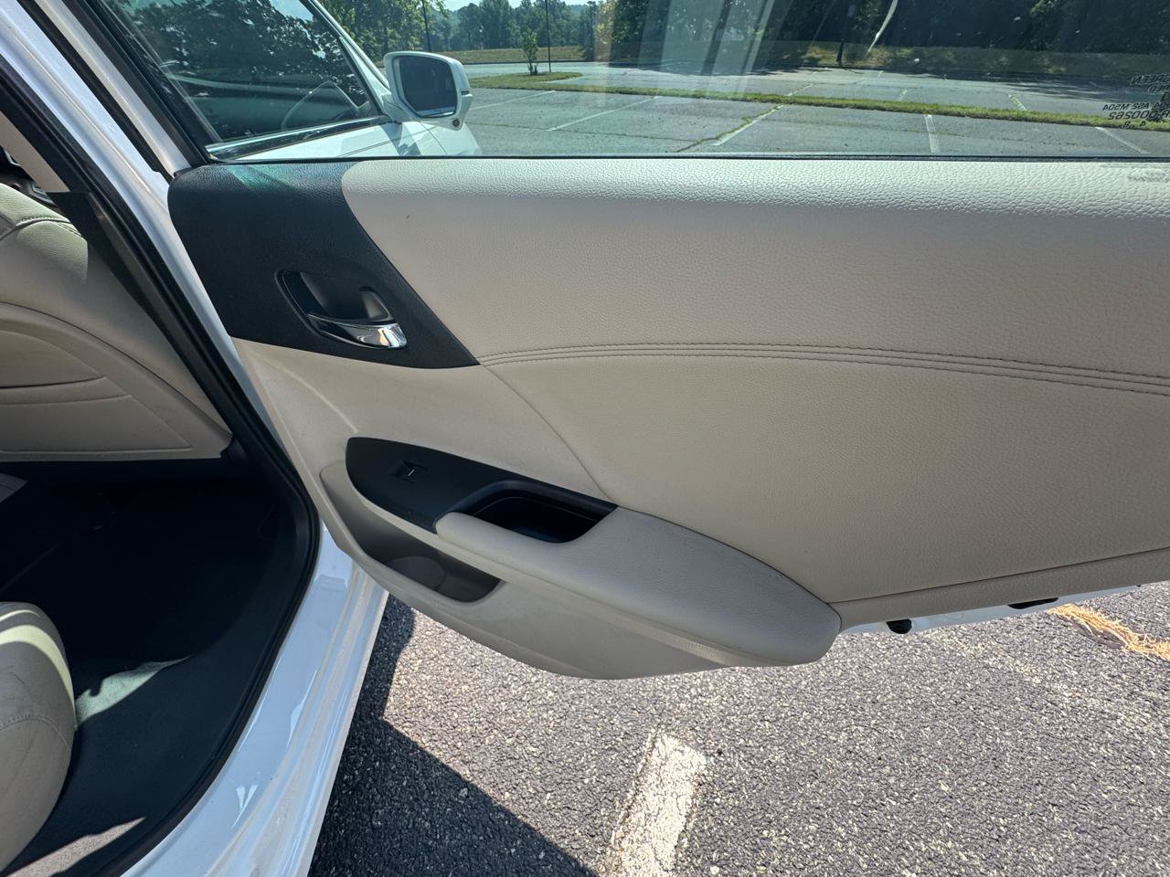 Used 2013 Honda Accord EX-L image 19