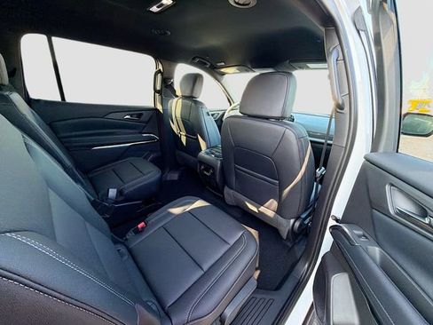 New 2026 Chevrolet Traverse LT w/ Midnight/Sport Edition image 27