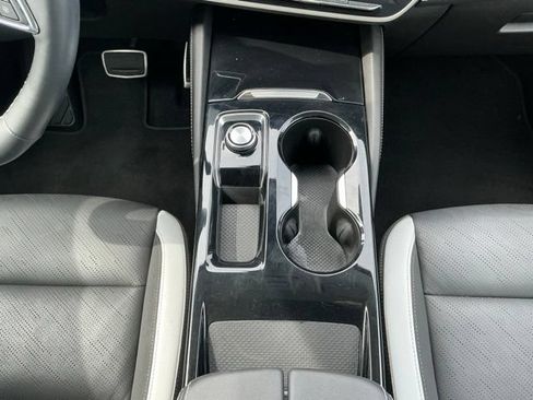 Used 2024 Buick Envision Sport Touring AWD/4WD image 27