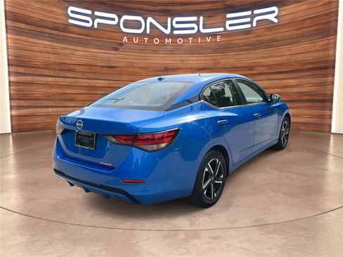 Used 2025 Nissan Sentra SV FWD image 7
