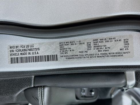 Used 2022 Jeep Grand Cherokee L Limited AWD/4WD image 32
