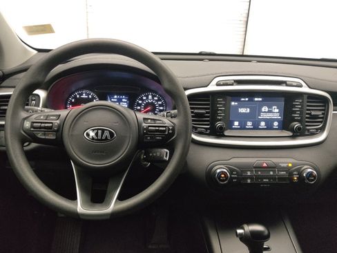 Used 2018 Kia Sorento AWD image 22