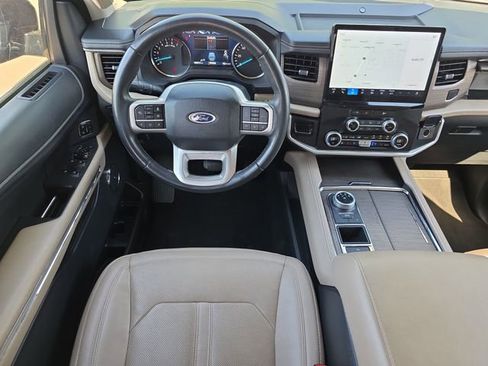 Used 2024 Ford Expedition Limited RWD image 13