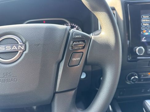 Used 2022 Nissan Frontier SV image 15