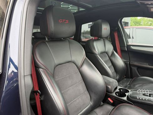 Used 2018 Porsche Macan GTS AWD/4WD image 35