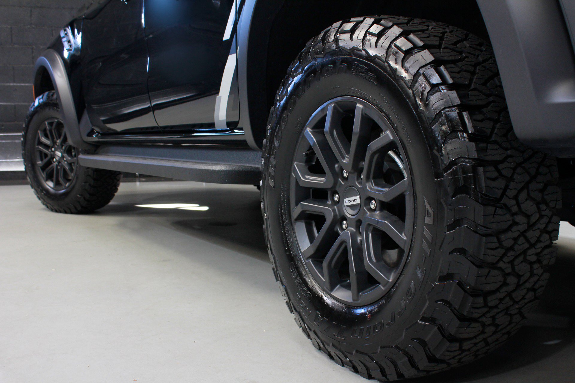 Used 2025 Ford Ranger Raptor AWD/4WD image 30