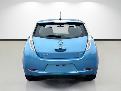 Used 2013 Nissan Leaf SV w/ LED & Quick Charge Pkg FWD image 2