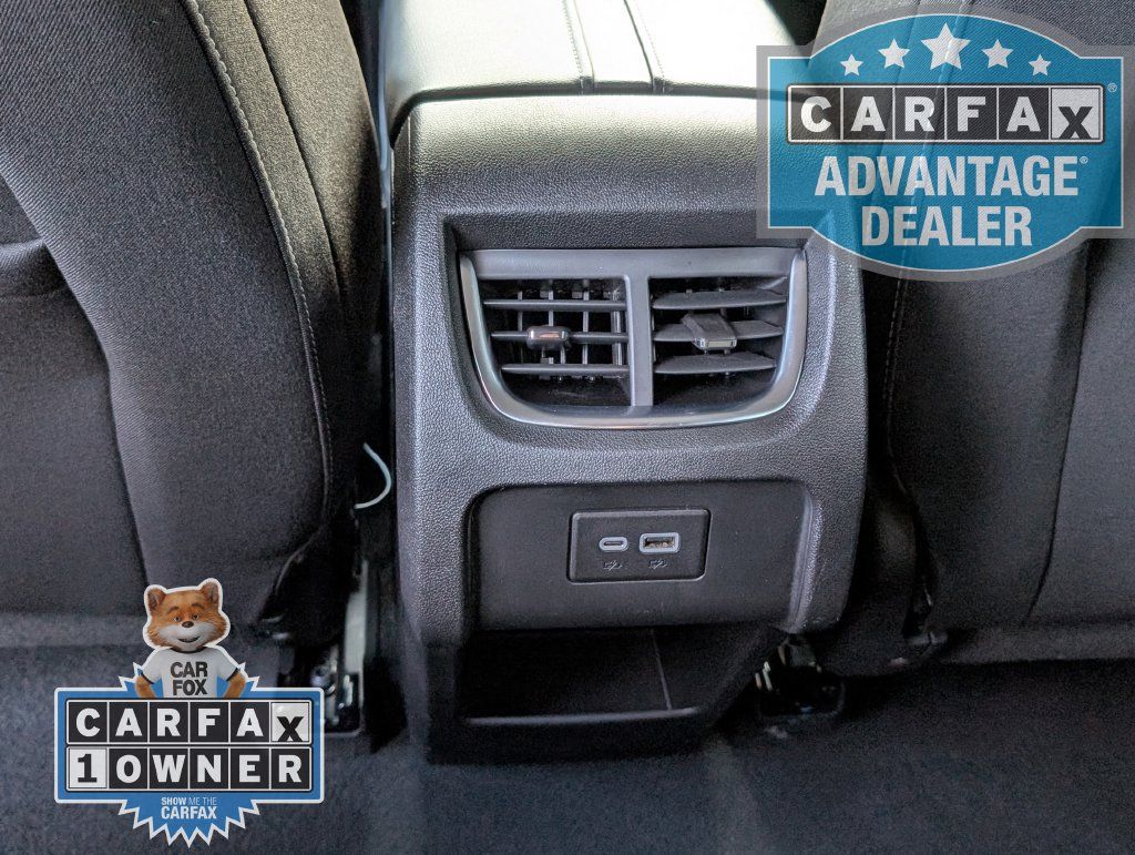 Used 2025 Chevrolet Blazer LT FWD image 16