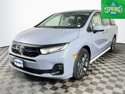 New 2026 Honda Odyssey Touring image 2